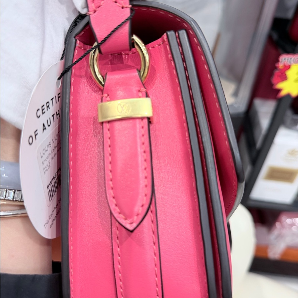 AUTHENTIC LOUISVUITON PONT 9 retail $4200 sale $1250 - Picture 4 of 16